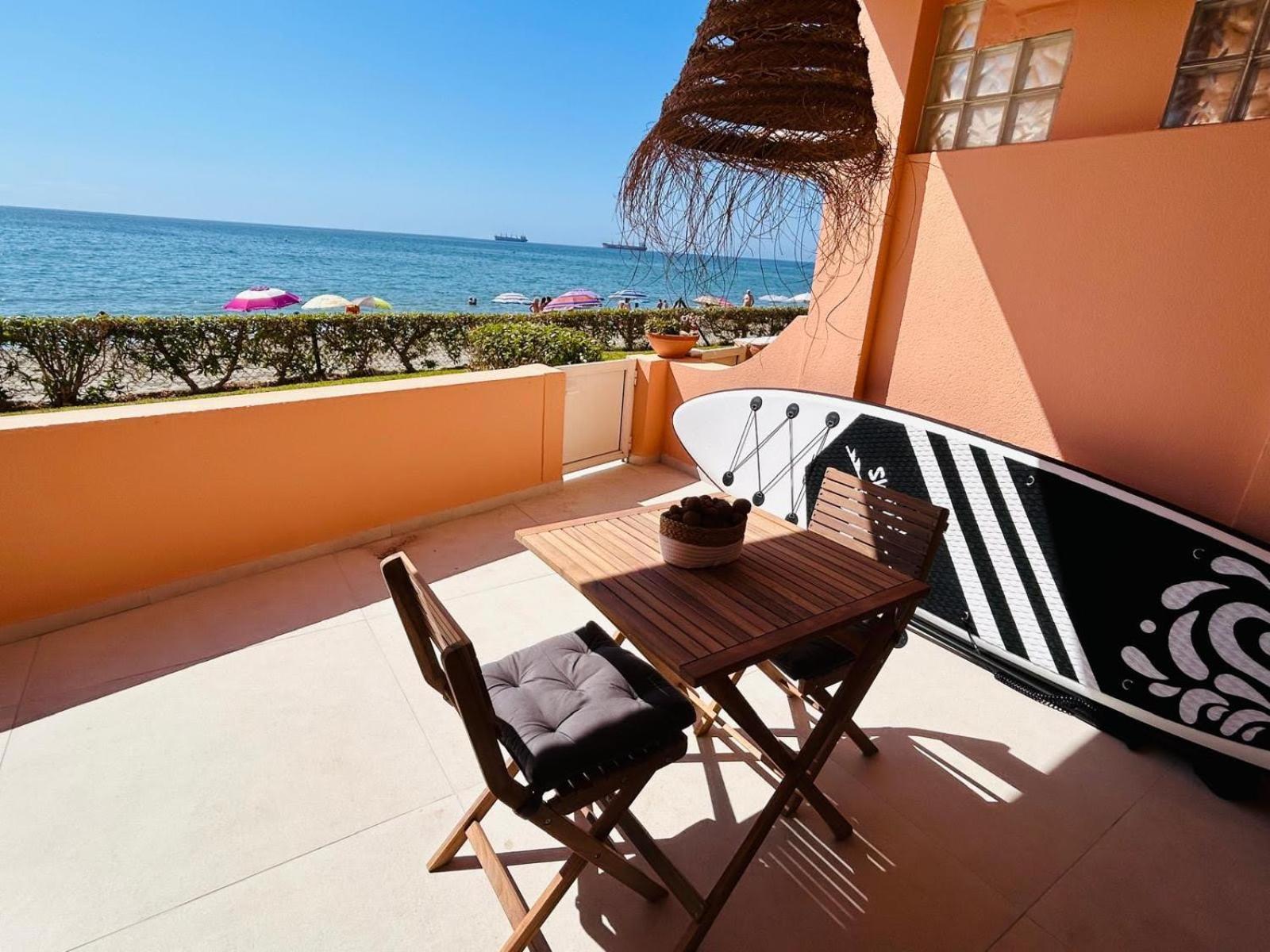 Beachfront Nudist Apartment In Vera Playa Playas de Vera Bagian luar foto